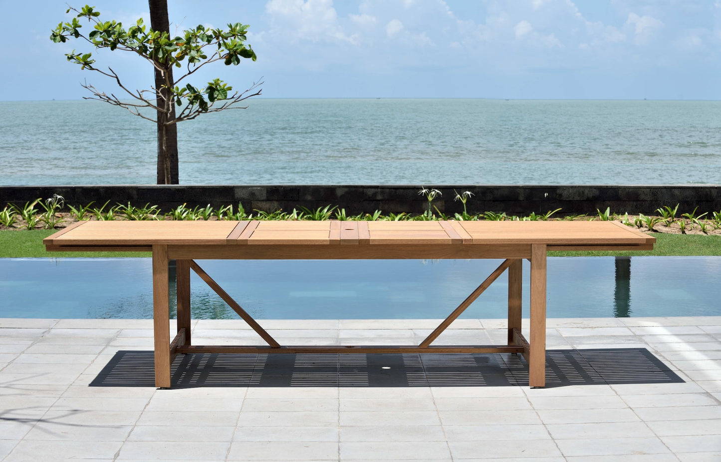 Extendable Table and 8 Armchair Dining Set